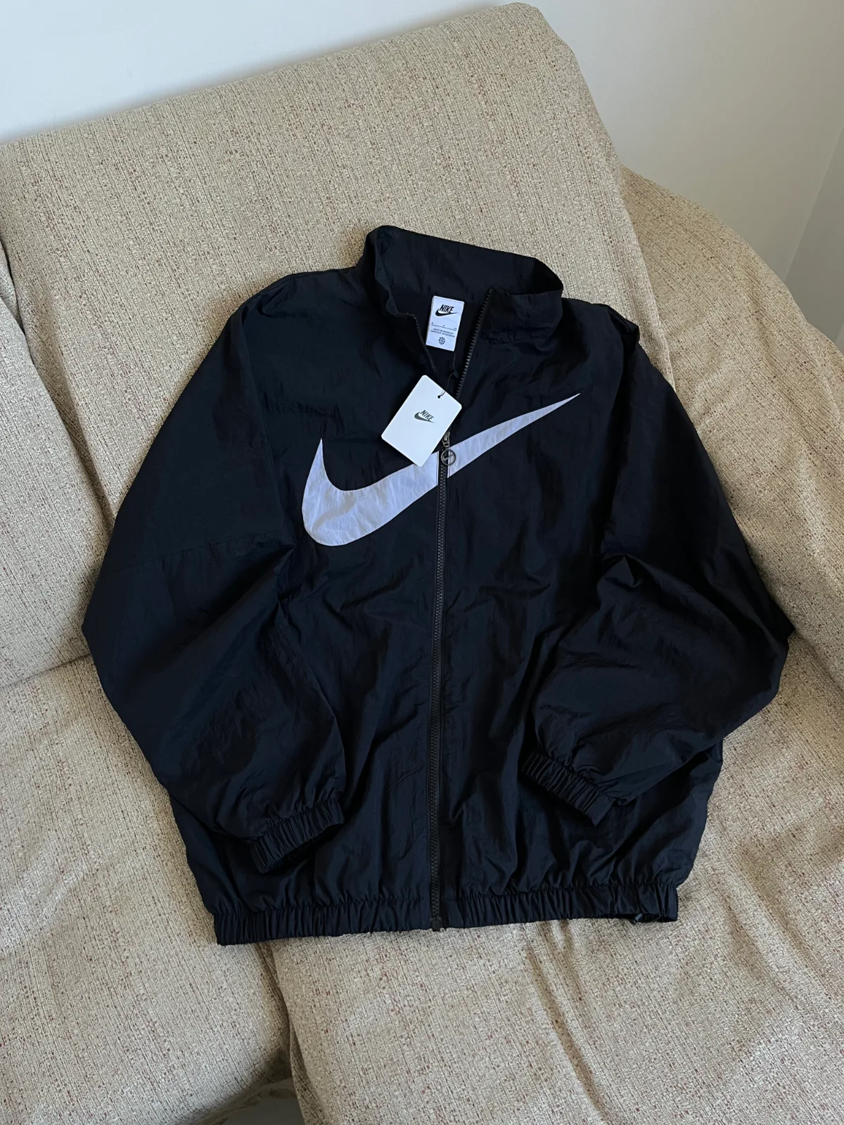NIKE BIG LOGO - WHITE / BLACK, detalle 1
